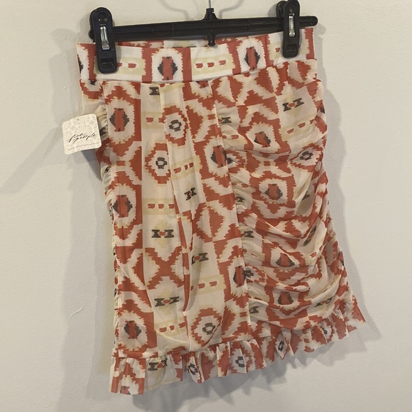 FREE PEOPLE Romi Ruched Geometric Mini Skirt Size XS - Picture 5 of 10